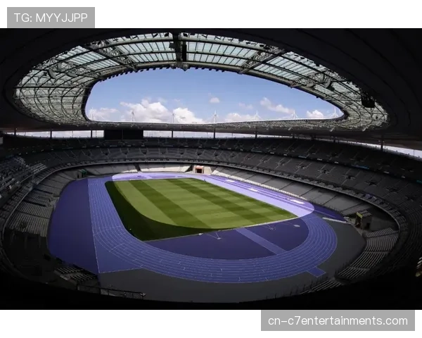 “一座县级体育场的智能化改造：它如何达到承接中超联赛的灯光与转播标准”